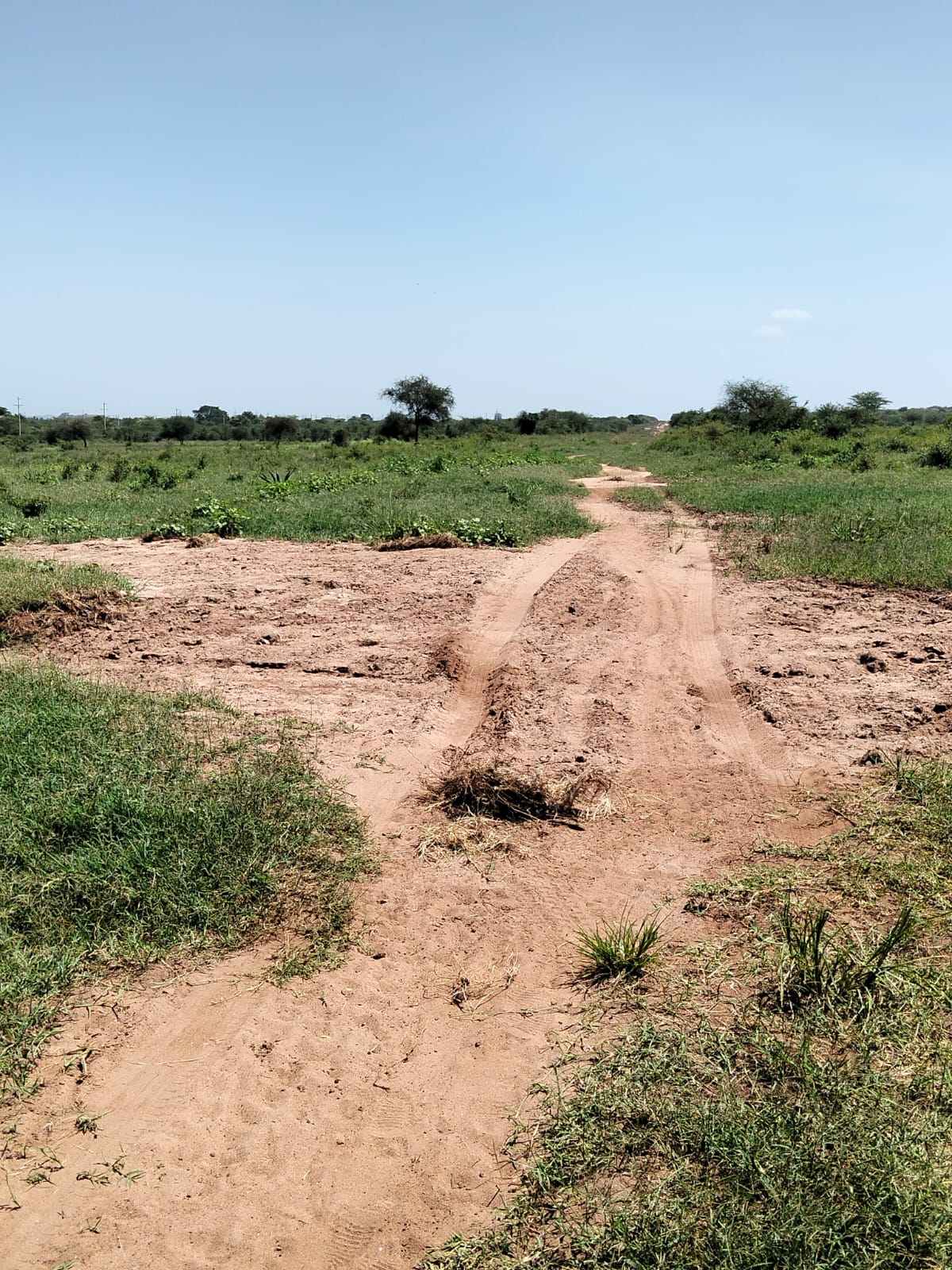 400 Acres for saleon Mombasa road, Emali