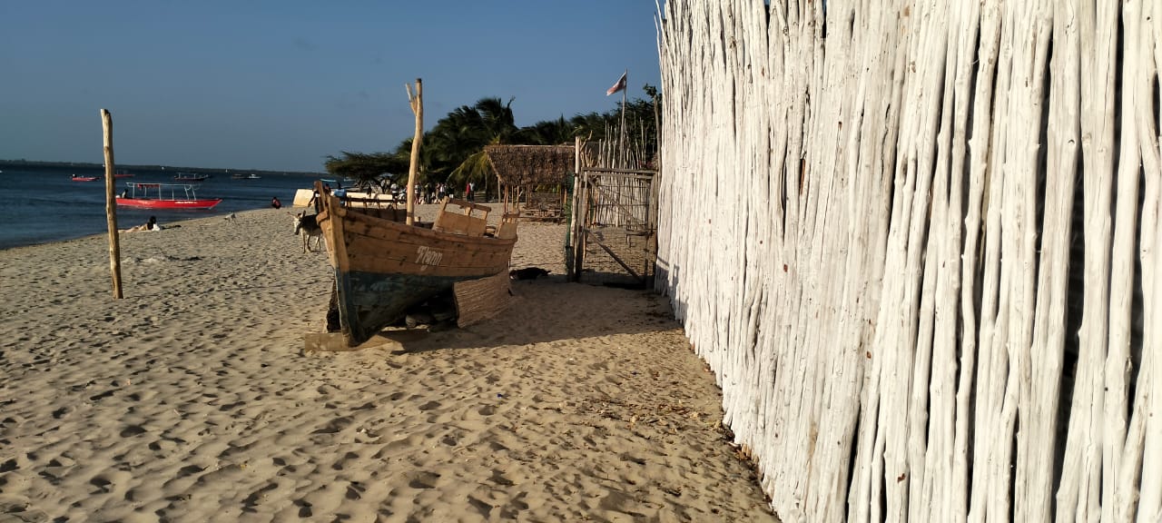 0.75-acre beachfront land for sale in Manda Lay Kitau Lamu with ocean views