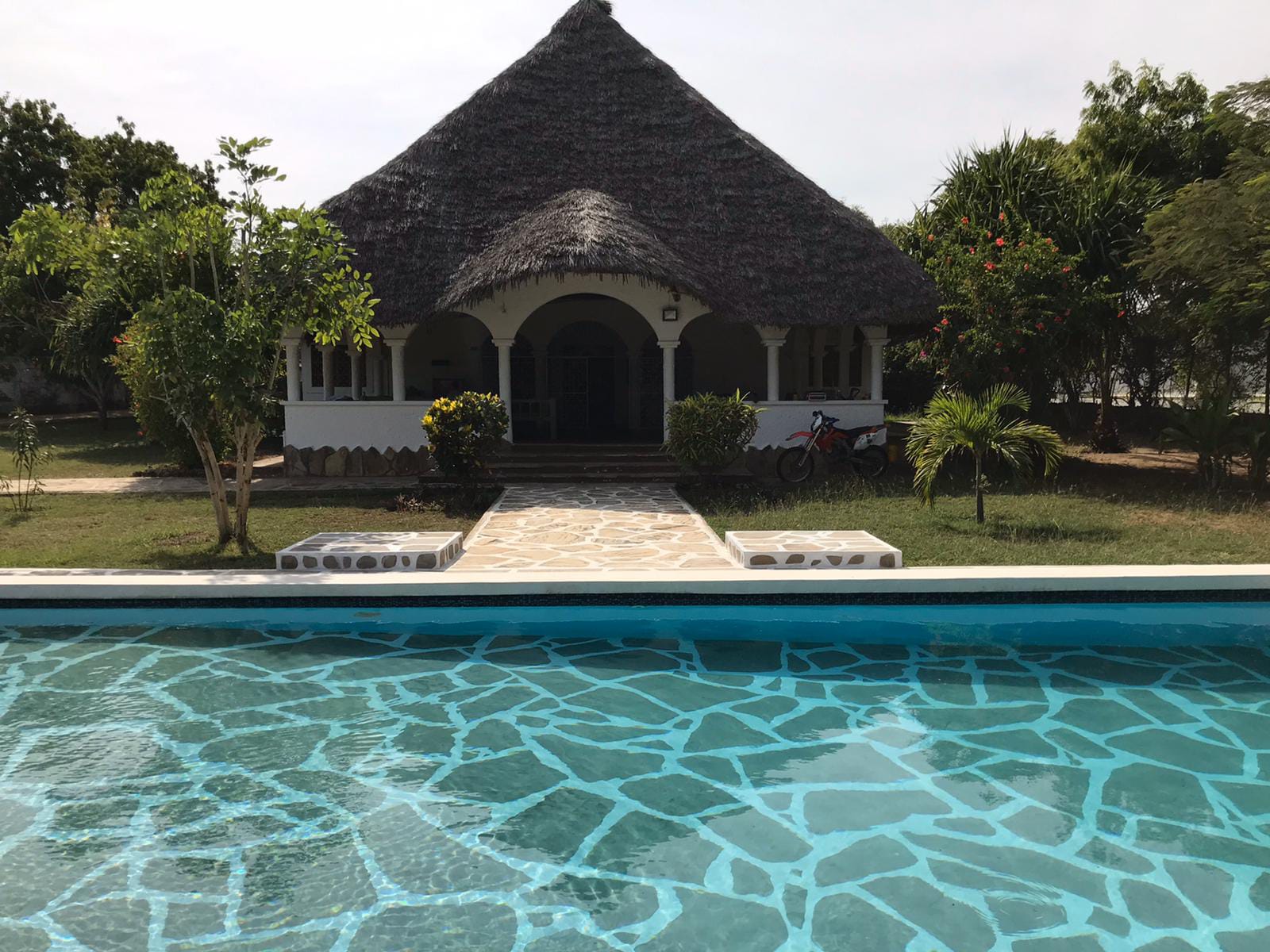 4 br for rent in Malindi Kibokoni Residence
