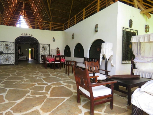 4br for sale in Malindi Frangiani road own compound 1 acre