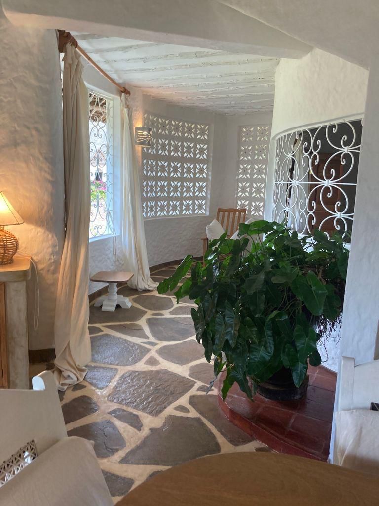 Luxury 3-bedroom en-suite villas for sale and rent in Che Shale Bay, Kenya’s prime coastal destination.