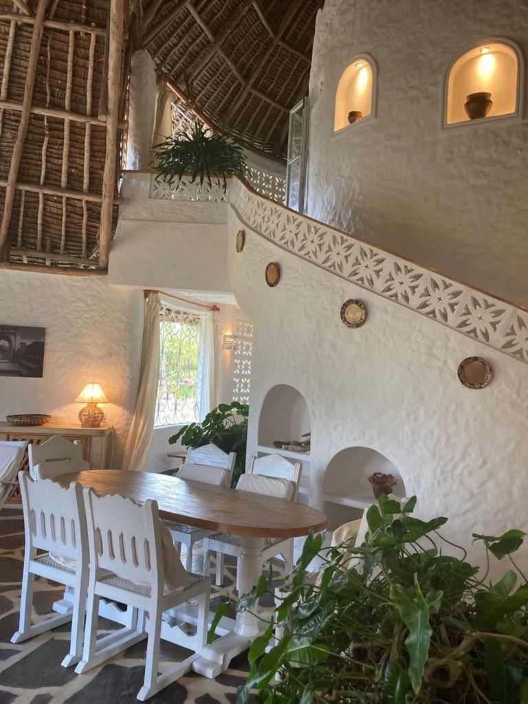 Luxury 3-bedroom en-suite villas for sale and rent in Che Shale Bay, Kenya’s prime coastal destination.