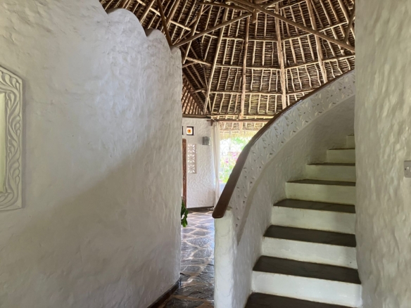 Luxury 3-bedroom en-suite villas for sale and rent in Che Shale Bay, Kenya’s prime coastal destination.