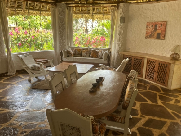 Luxury 3-bedroom en-suite villas for sale and rent in Che Shale Bay, Kenya’s prime coastal destination.