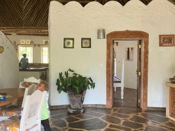 Luxury 3-bedroom en-suite villas for sale and rent in Che Shale Bay, Kenya’s prime coastal destination.