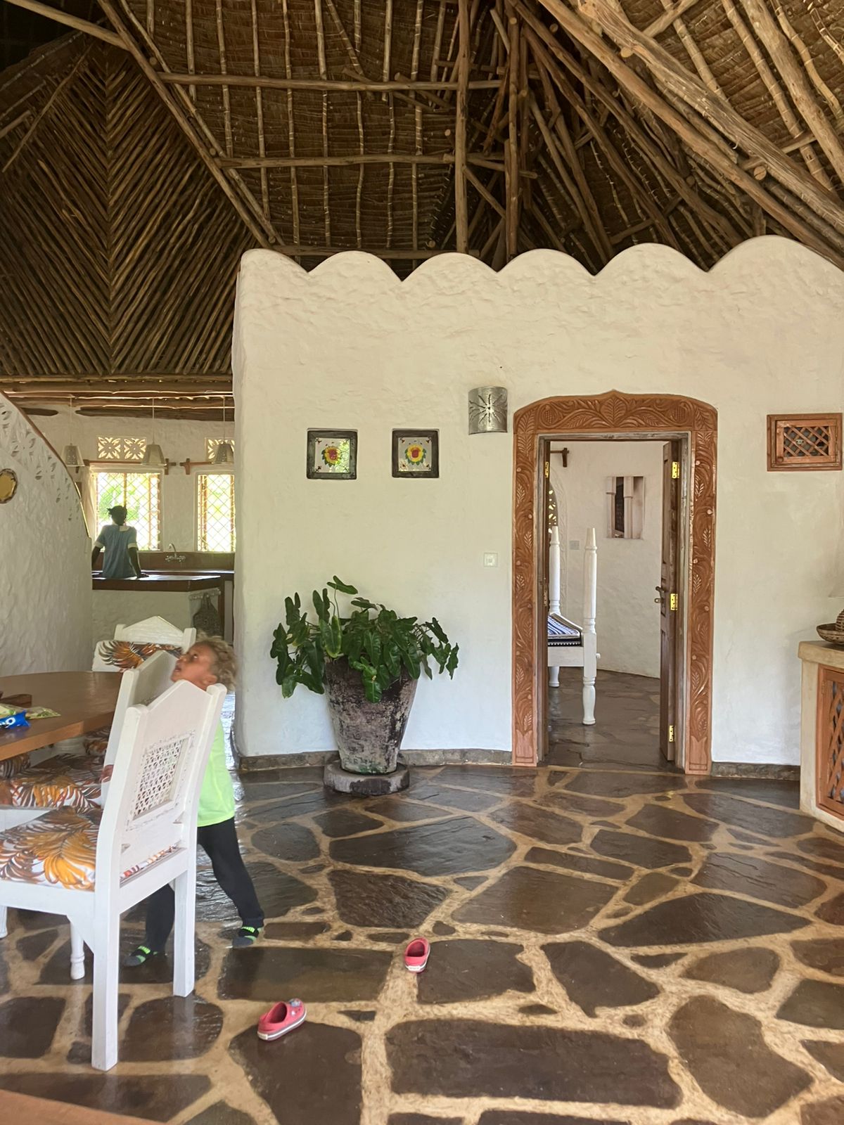 Luxury 3-bedroom en-suite villas for sale and rent in Che Shale Bay, Kenya’s prime coastal destination.