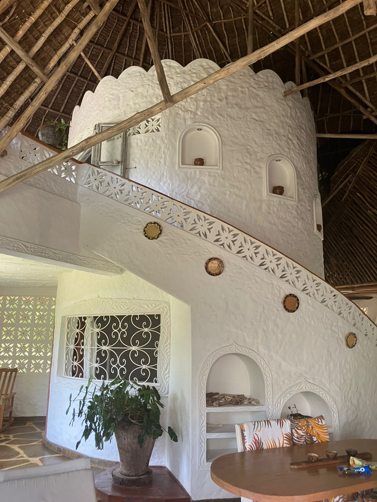 Luxury 3-bedroom en-suite villas for sale and rent in Che Shale Bay, Kenya’s prime coastal destination.