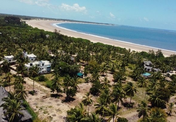 Luxury 3-bedroom en-suite villas for sale and rent in Che Shale Bay, Kenya’s prime coastal destination.