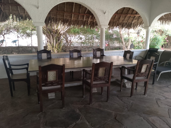 4 br for rent in Malindi Kibokoni Residence