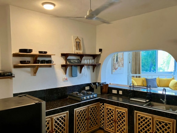 1.5-bedroom beachfront apartment at Oasis Malindi with ocean and pool views, available for short- and long-term rent.