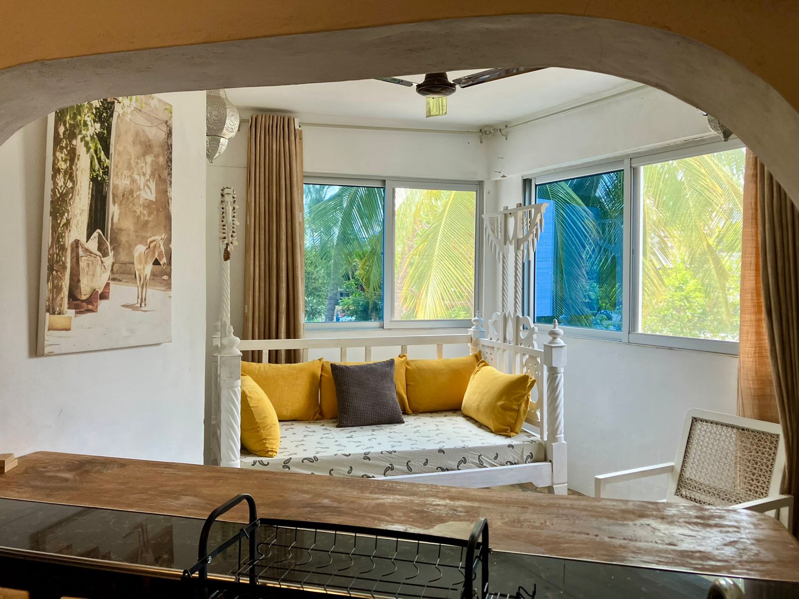 1.5-bedroom beachfront apartment at Oasis Malindi with ocean and pool views, available for short- and long-term rent.