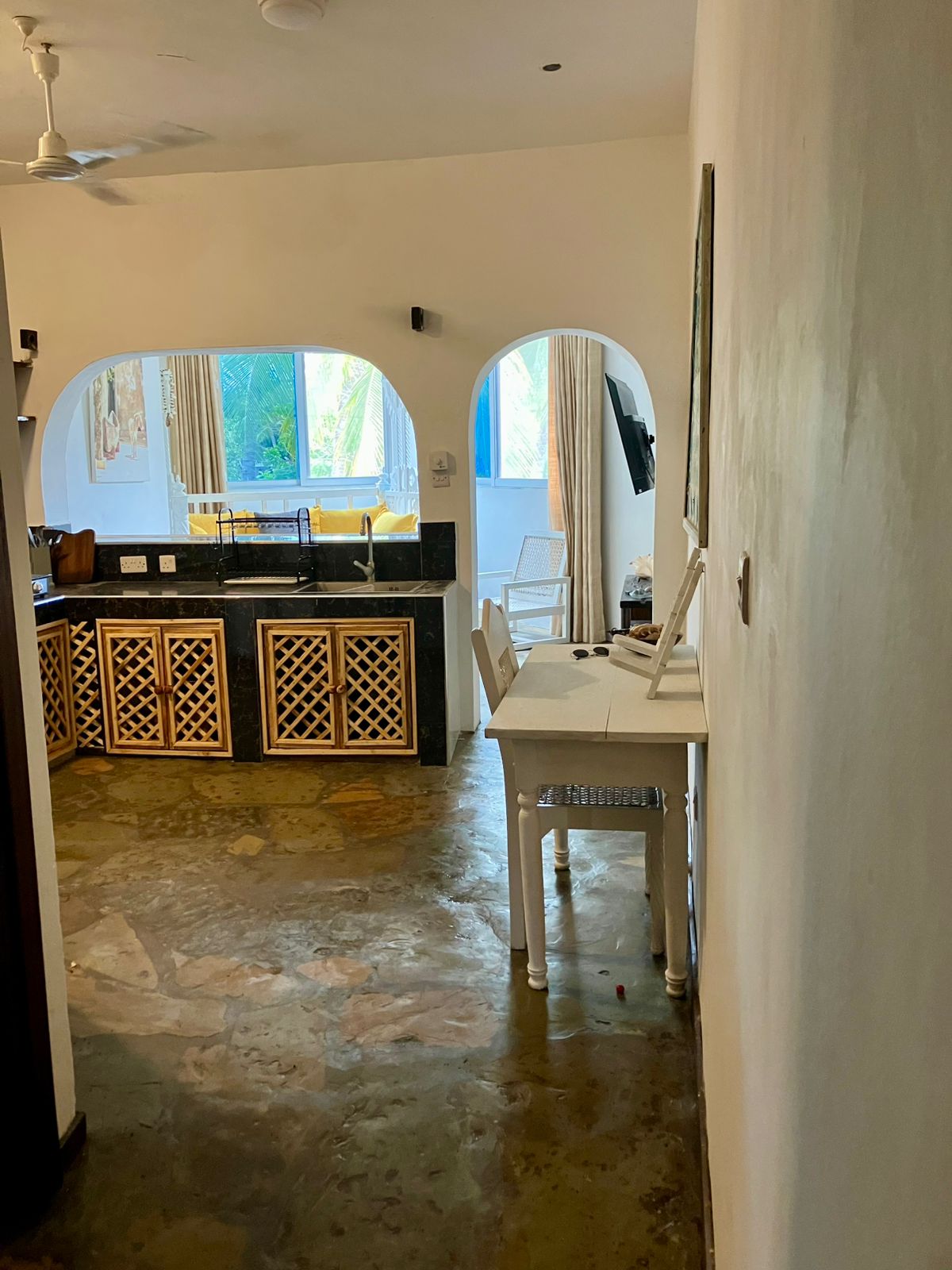 1.5-bedroom beachfront apartment at Oasis Malindi with ocean and pool views, available for short- and long-term rent.