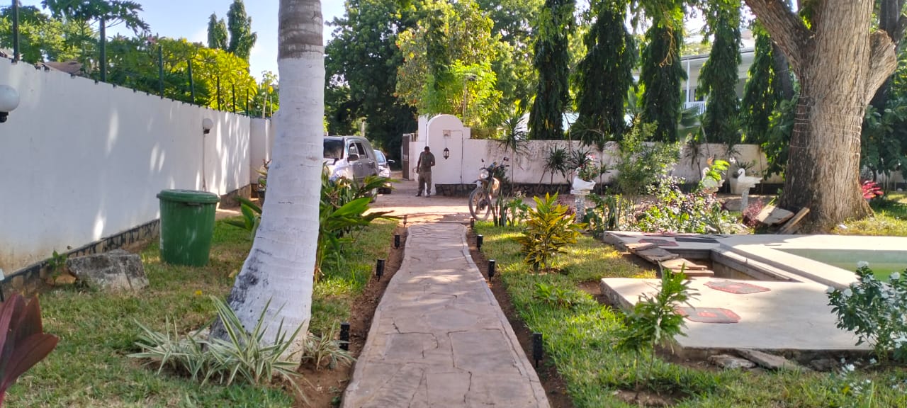 4-bedroom villa for long-term rent in Kibokoni Malindi with shared swimming pool in a gated compound.