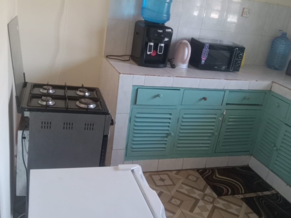 3-bedroom apartment for rent at Malindi Complex in Malindi CBD with flexible rental options and Safaricom WiFi available.