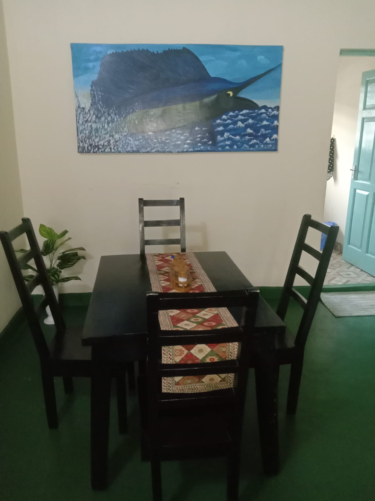 3-bedroom apartment for rent at Malindi Complex in Malindi CBD with flexible rental options and Safaricom WiFi available.