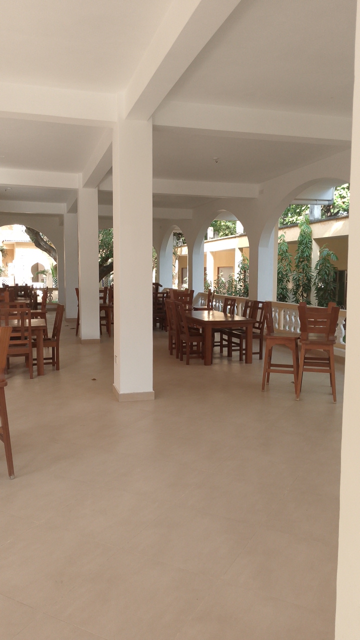 Prime restaurant space to let near Oasis Mall along Lamu Road, featuring high visibility, busy street frontage, and proximity to the beach.