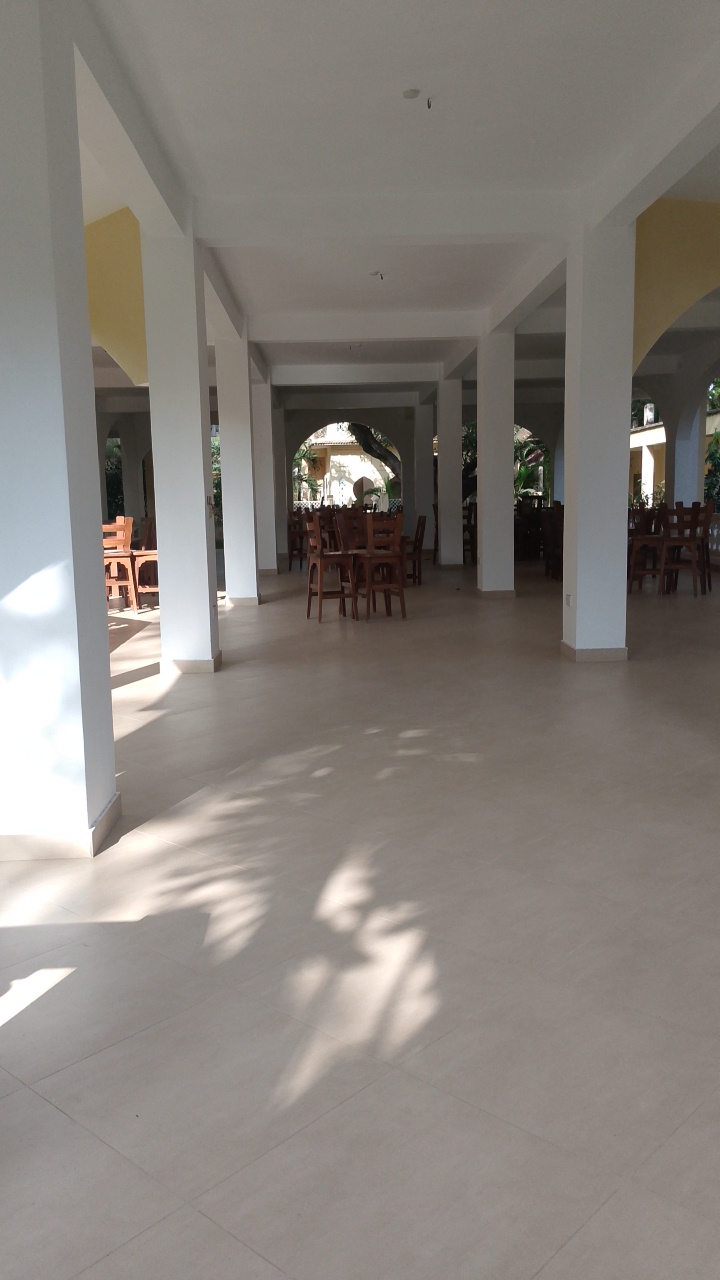 Prime restaurant space to let near Oasis Mall along Lamu Road, featuring high visibility, busy street frontage, and proximity to the beach.