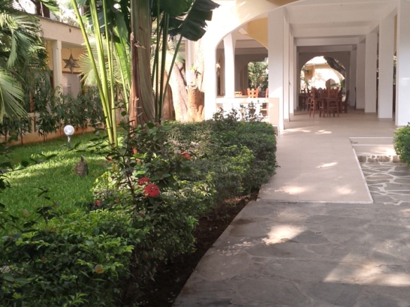 Prime restaurant space to let near Oasis Mall along Lamu Road, featuring high visibility, busy street frontage, and proximity to the beach.