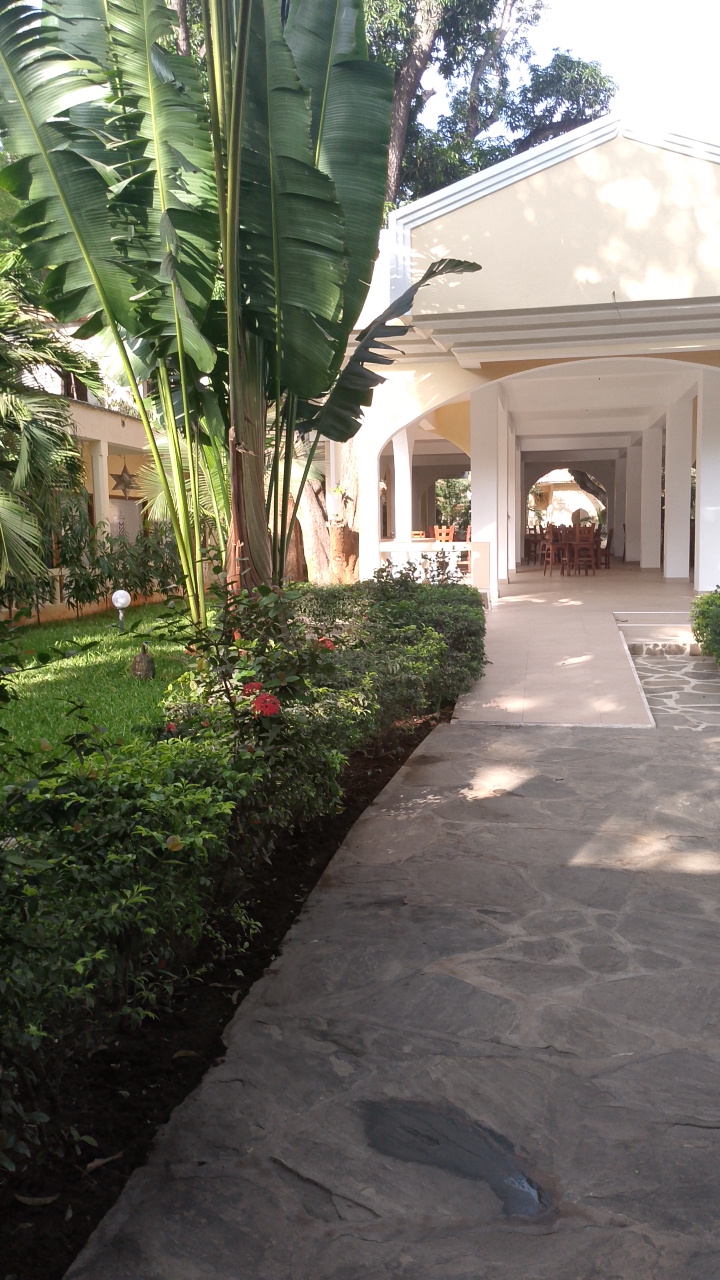 Prime restaurant space to let near Oasis Mall along Lamu Road, featuring high visibility, busy street frontage, and proximity to the beach.