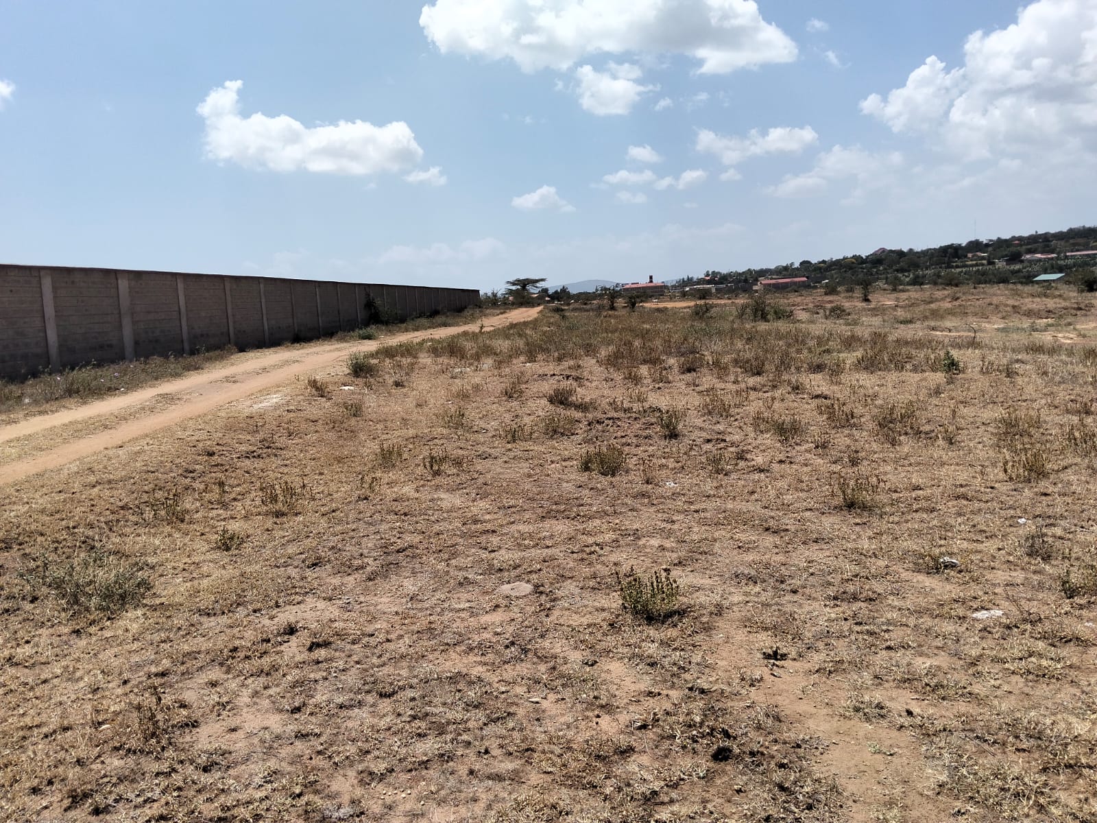 20 acres of prime commercial land for sale near Kyumbi Town at Machakos Junction, just 30 meters from Mombasa Road.