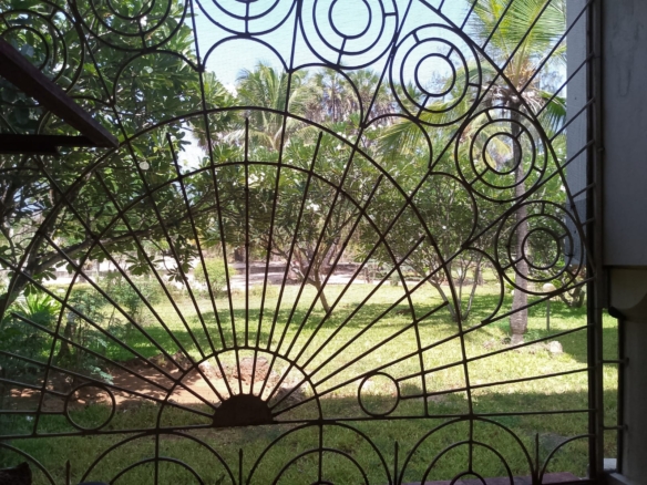 Spacious furnished 2-bedroom beachfront home with pool and garden in Kilimandogo Malindi for rent.