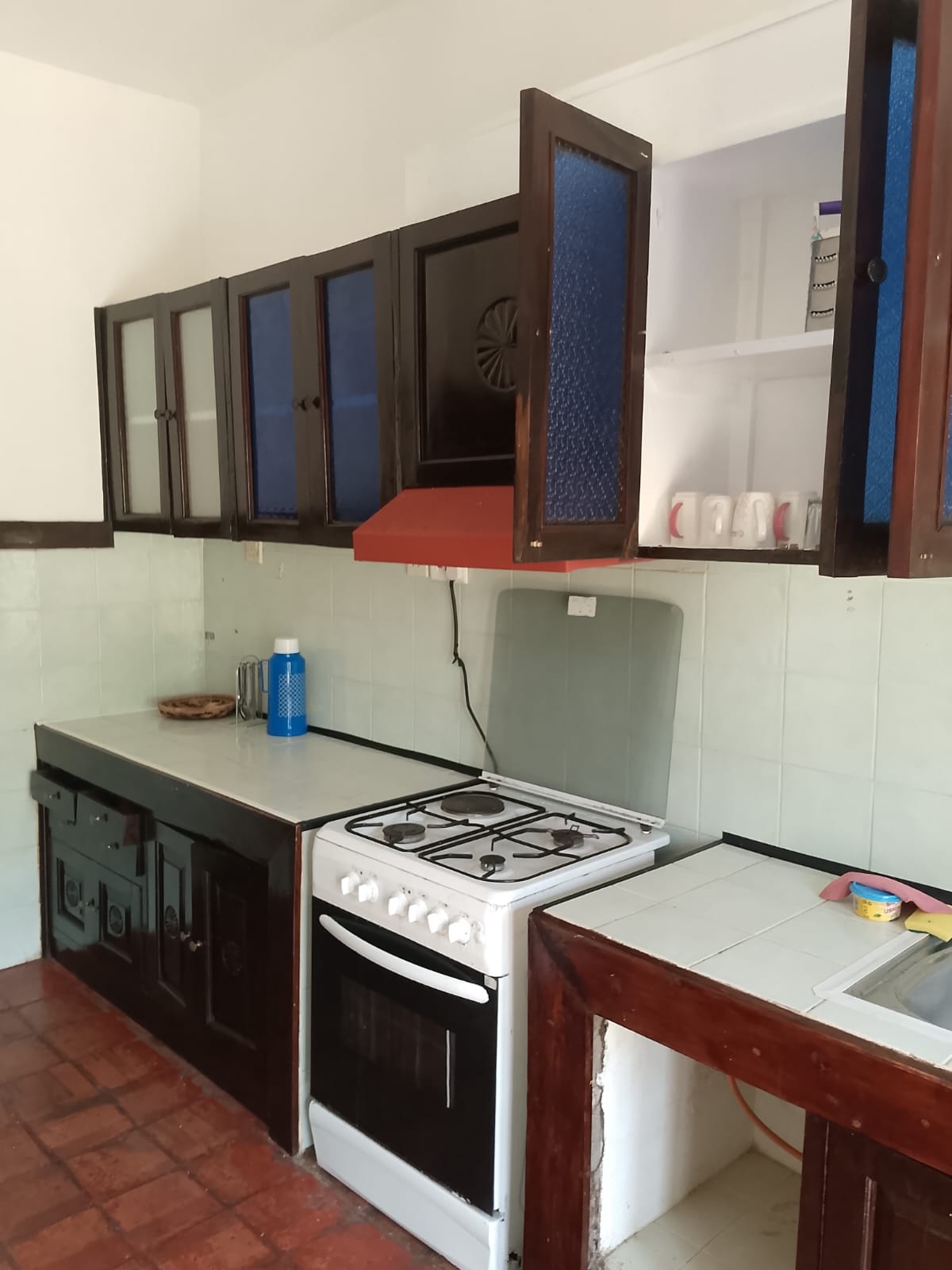 Spacious furnished 2-bedroom beachfront home with pool and garden in Kilimandogo Malindi for rent.