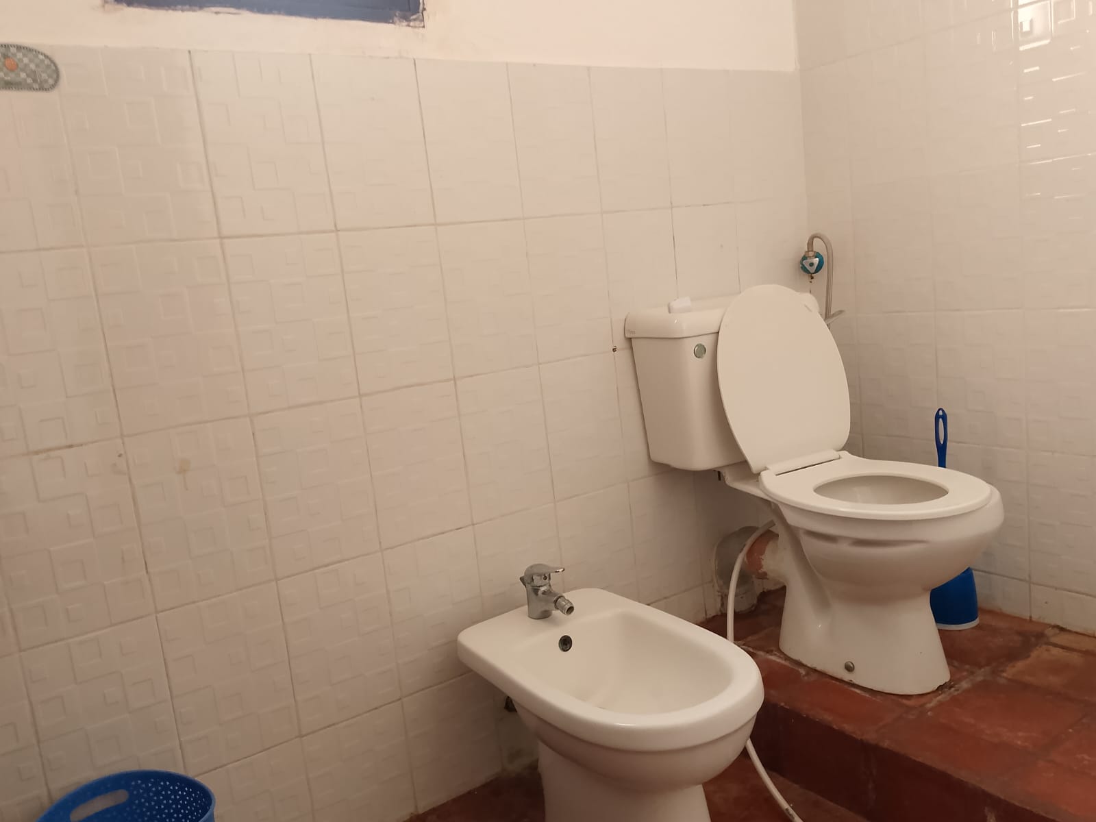 Spacious furnished 2-bedroom beachfront home with pool and garden in Kilimandogo Malindi for rent.