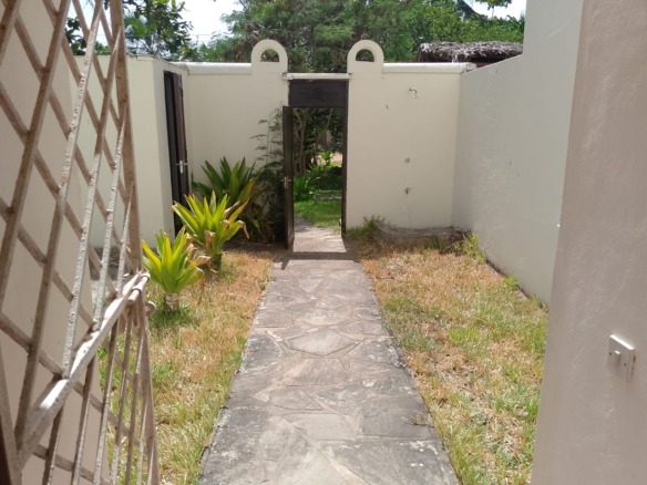 Spacious furnished 2-bedroom beachfront home with pool and garden in Kilimandogo Malindi for rent.