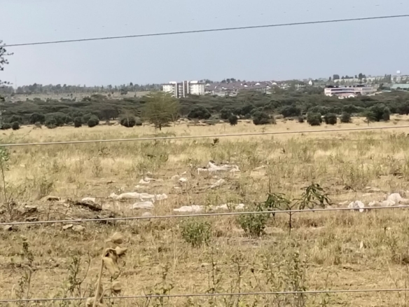 100-acre development land for sale in Kitengela Acacia suitable for residential, commercial, or institutional projects.