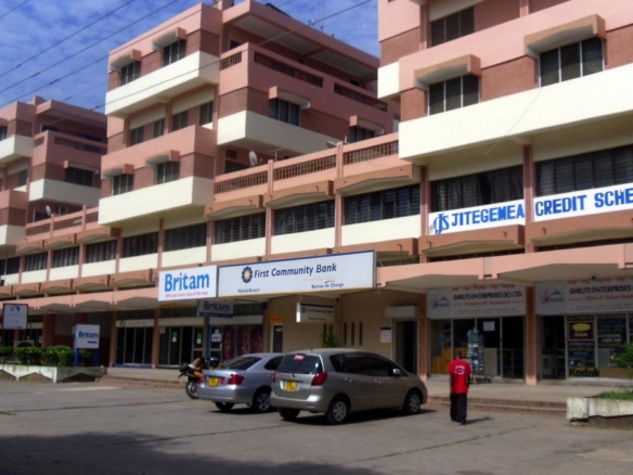 3-bedroom apartment for rent at Malindi Complex in Malindi CBD with flexible rental options and Safaricom WiFi available.