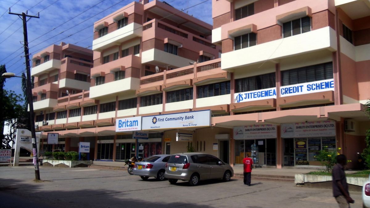 3-bedroom apartment for rent at Malindi Complex in Malindi CBD with flexible rental options and Safaricom WiFi available.