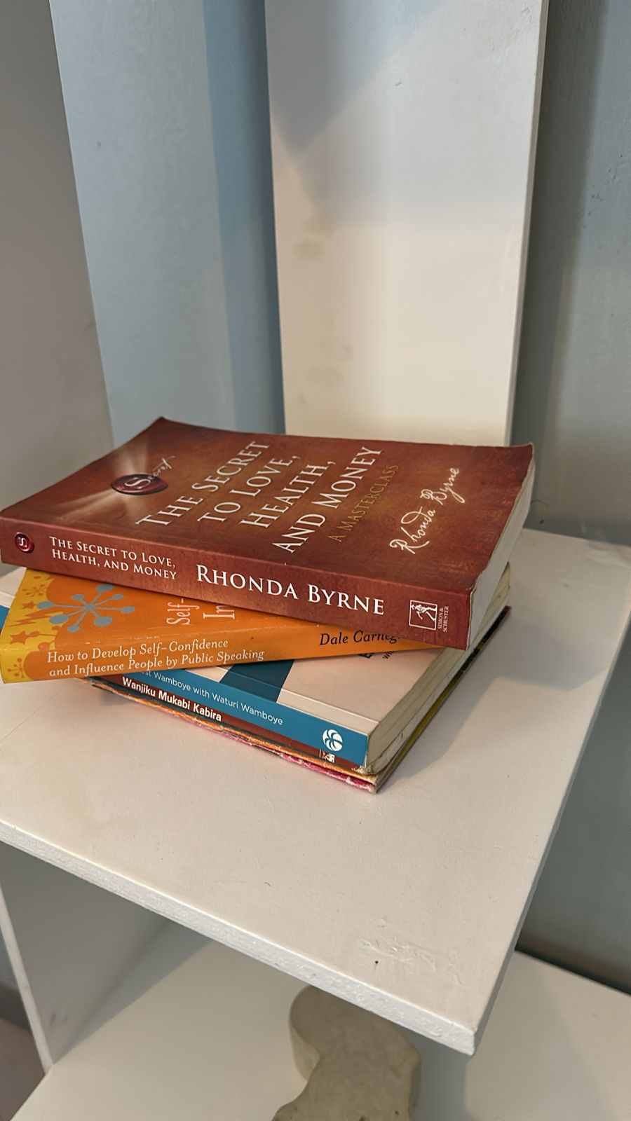 Furnished 1-bedroom shortlet apartment in Kibokoni Malindi with Wi-Fi, AC, parking, and kitchen for KES 3,500 per night.