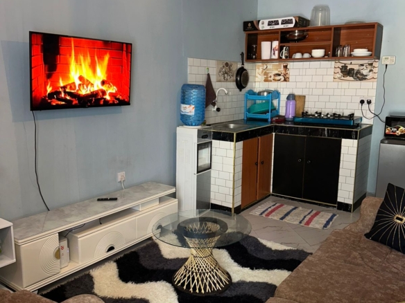 Furnished 1-bedroom shortlet apartment in Kibokoni Malindi with Wi-Fi, AC, parking, and kitchen for KES 3,500 per night.