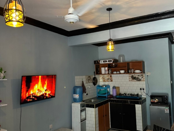 Furnished 1-bedroom shortlet apartment in Kibokoni Malindi with Wi-Fi, AC, parking, and kitchen for KES 3,500 per night.