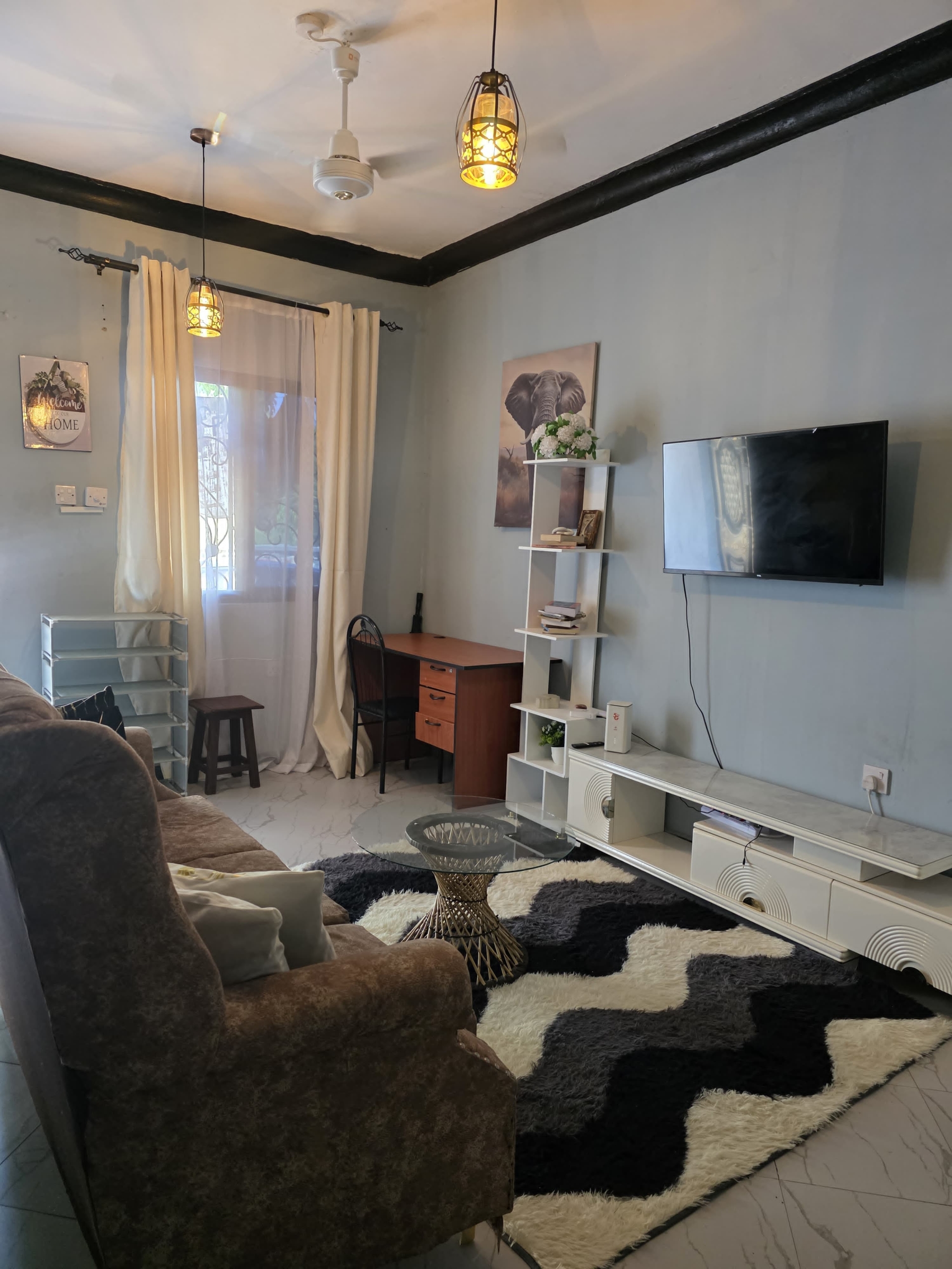 Furnished 1-bedroom shortlet apartment in Kibokoni Malindi with Wi-Fi, AC, parking, and kitchen for KES 3,500 per night.