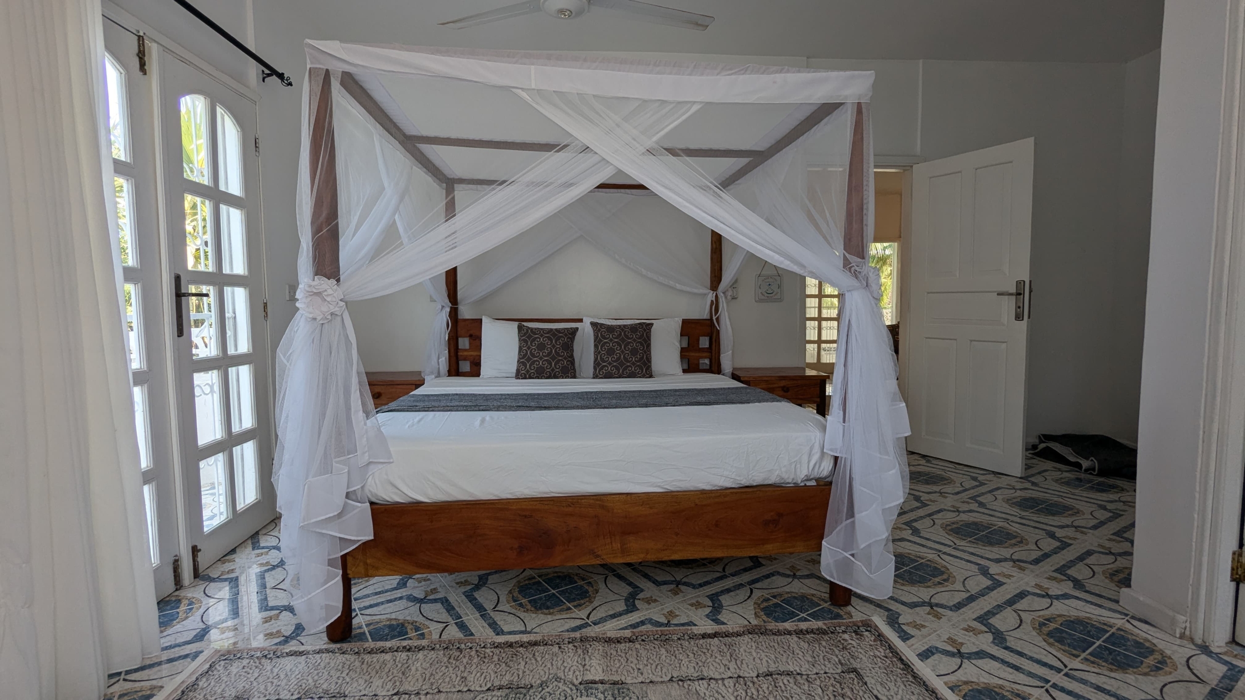 3 br beachfront short stay malindi
