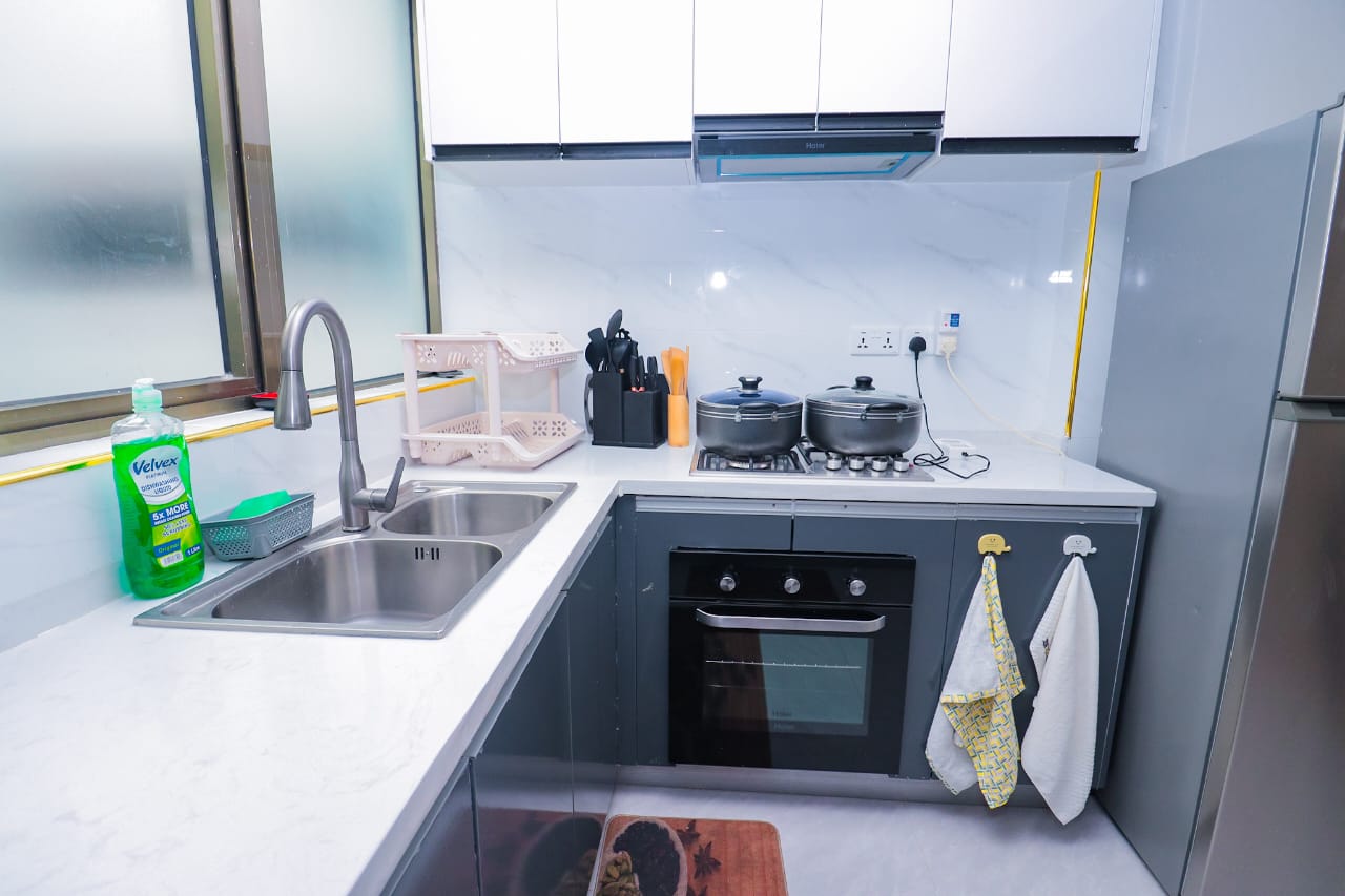 Short-stay apartments at Goldpark Homes Kilimani near Yaya Centre offering 1, 2, and 3-bedroom units from KES 10,000 per night.