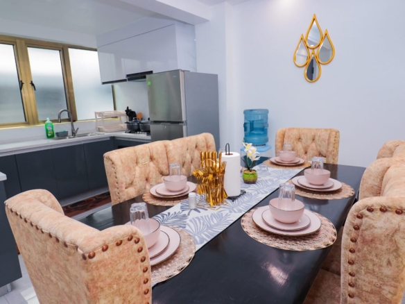 Short-stay apartments at Goldpark Homes Kilimani near Yaya Centre offering 1, 2, and 3-bedroom units from KES 10,000 per night.