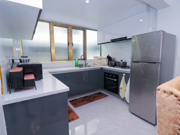 Short-stay apartments at Goldpark Homes Kilimani near Yaya Centre offering 1, 2, and 3-bedroom units from KES 10,000 per night.