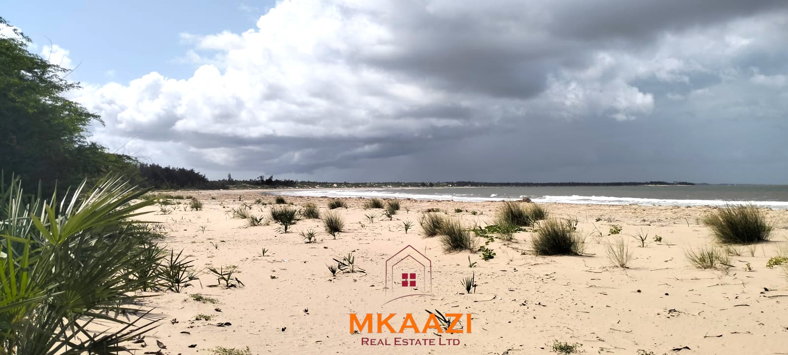 3-bedroom coastal home on 1-acre titled plot in Che Shale with solar panels, rainwater harvesting, balcony, and verandah. Expansion potential on adjoining 3/4-acre land.