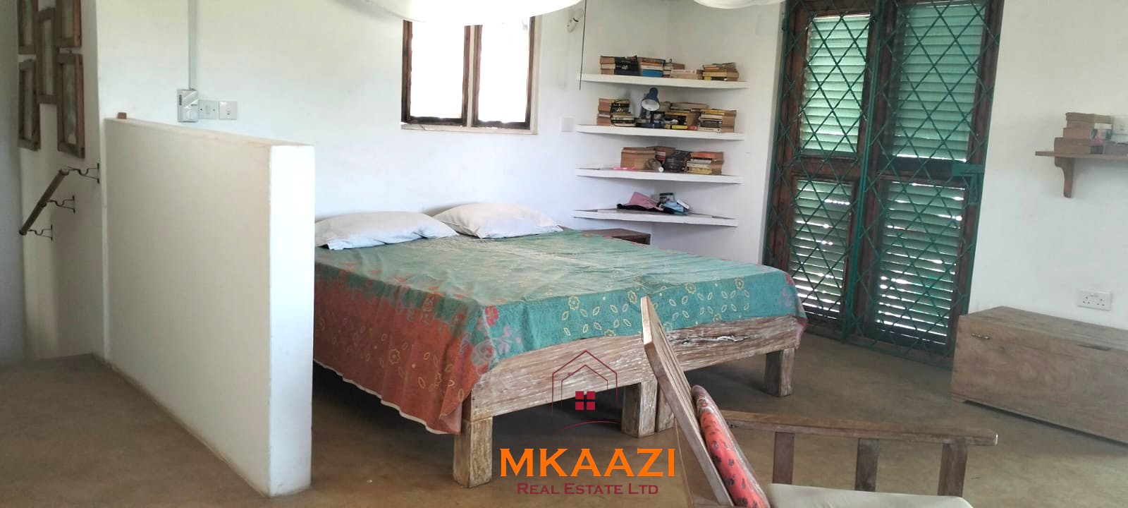 3-bedroom coastal home on 1-acre titled plot in Che Shale with solar panels, rainwater harvesting, balcony, and verandah. Expansion potential on adjoining 3/4-acre land.