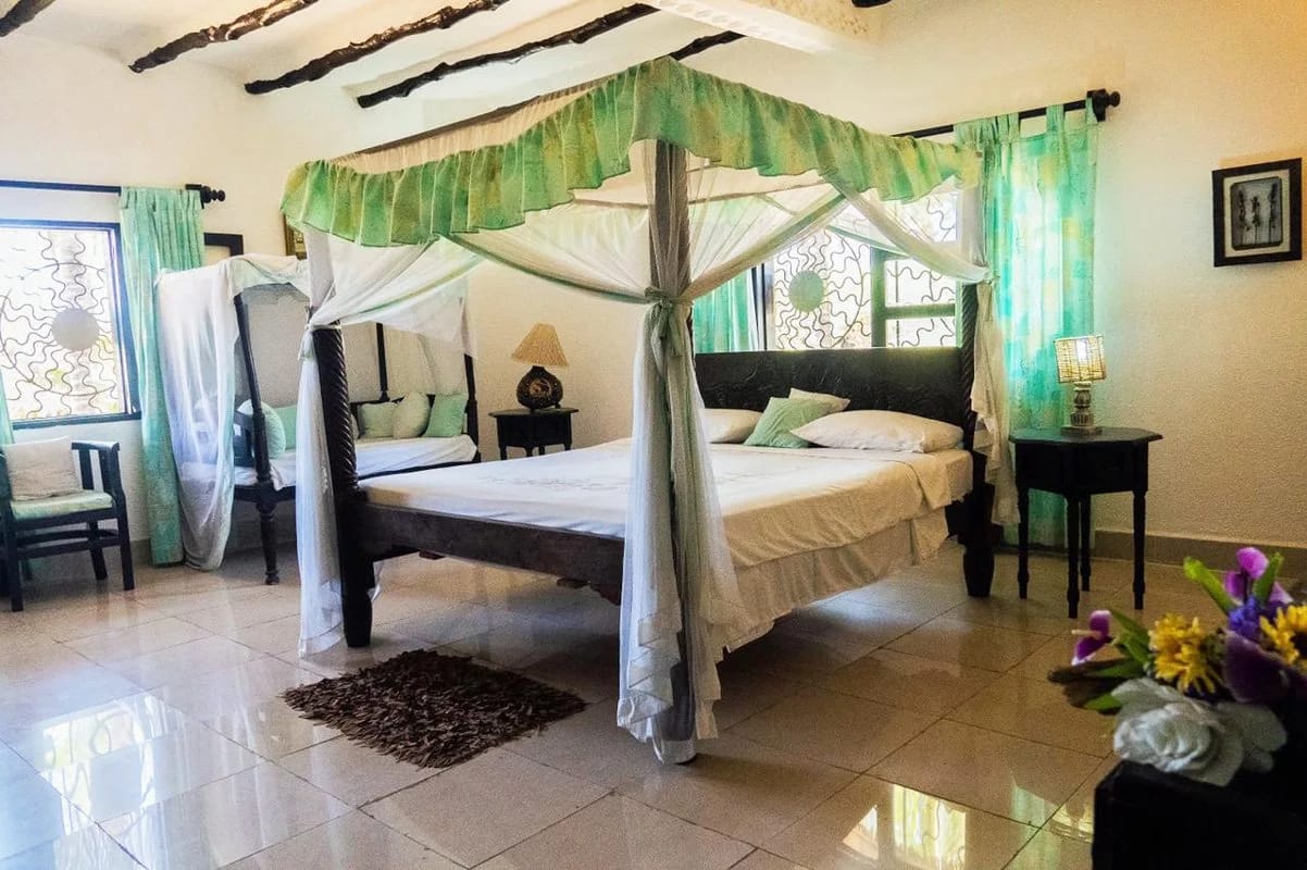 5br for sale in Watamu on 1 acre