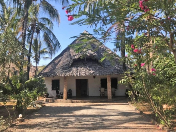 5br for sale in Watamu on 1 acre
