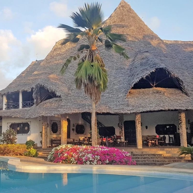 5br for sale in Watamu on 1 acre