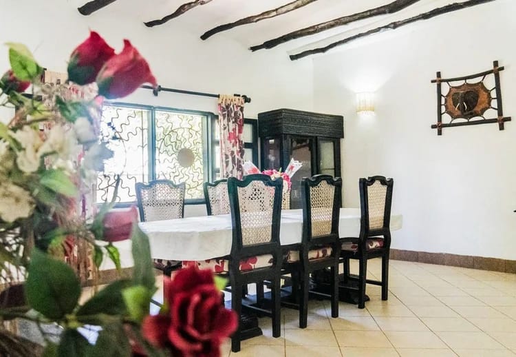 5br for sale in Watamu on 1 acre