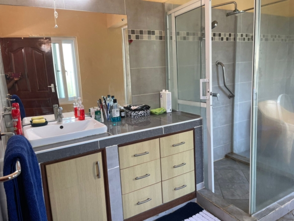 3 bedroom house for sale in Bofa Kilifi gated community near beach half acre 25M