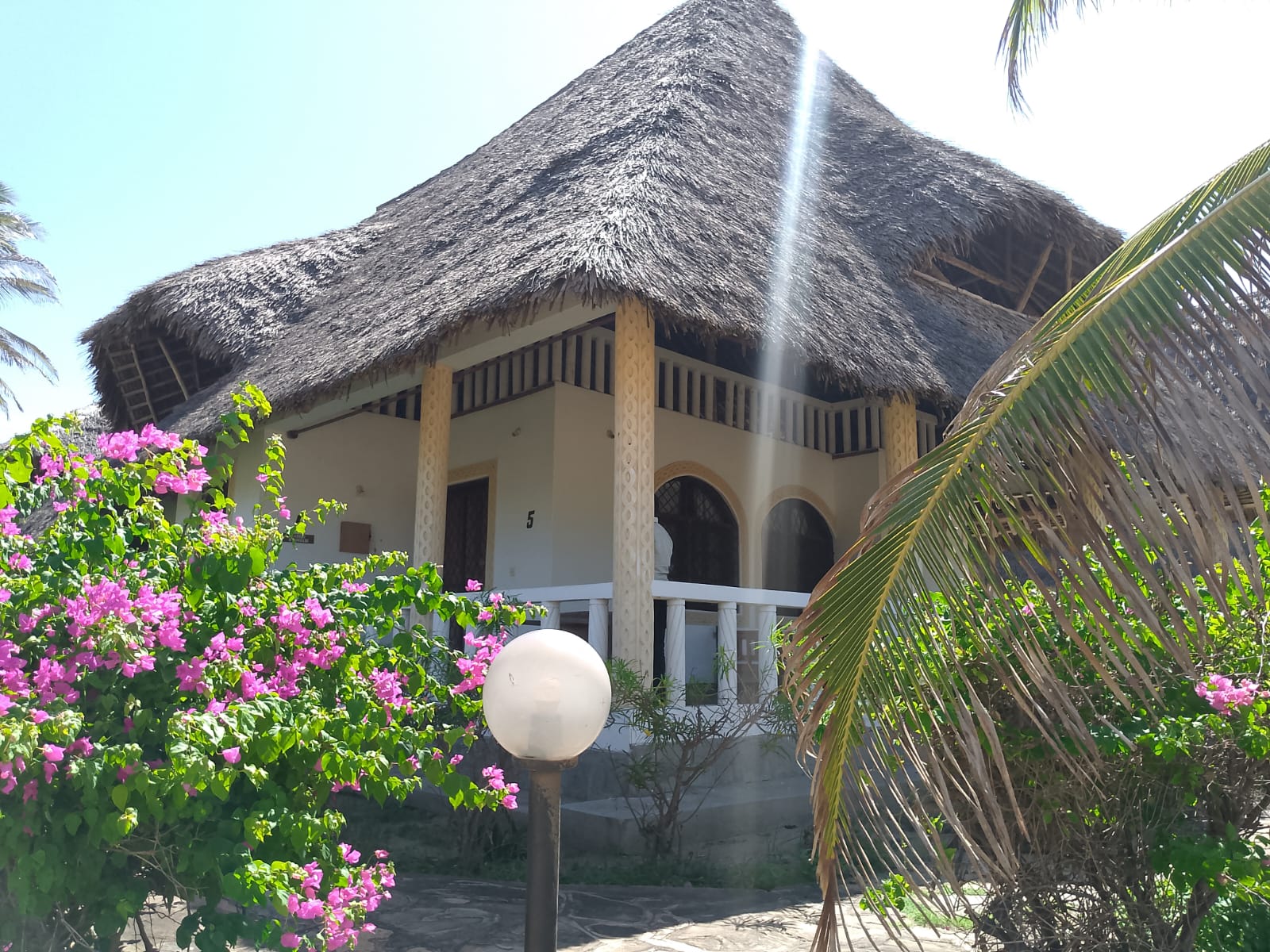 beachfront 2 bedroom villa for sale in Mambrui Malindi fully furnished villa with pool golf course and security