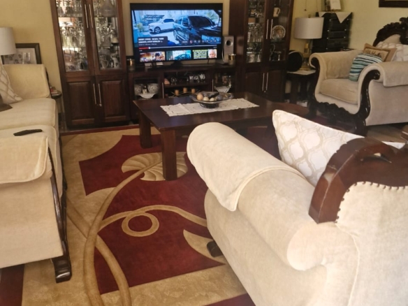 4 bedroom house for sale in Kitengela with DSQ gated estate highway frontage 50x100 plot KES 15M