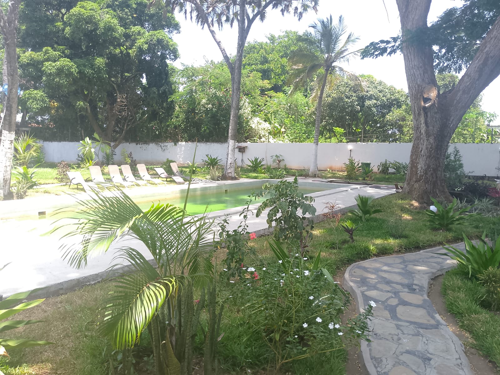 3 bedroom house for rent in Kibokoni Malindi gated compound with swimming pool 75K per month