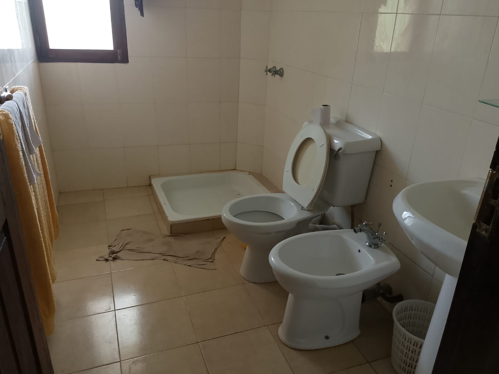 4-bedroom house for rent in Malindi near Light International School with green scenery, private compound, and flexible furnishing options.